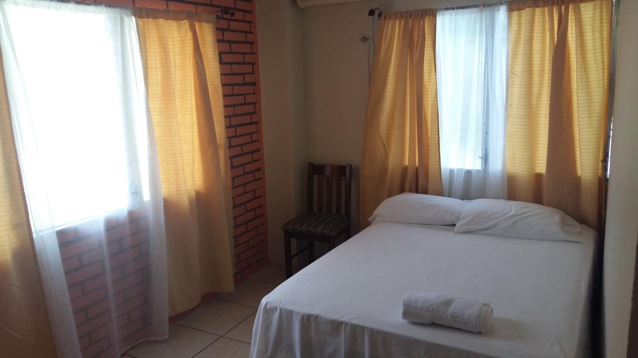 Hotel Casa Marina La Ceiba Exterior photo