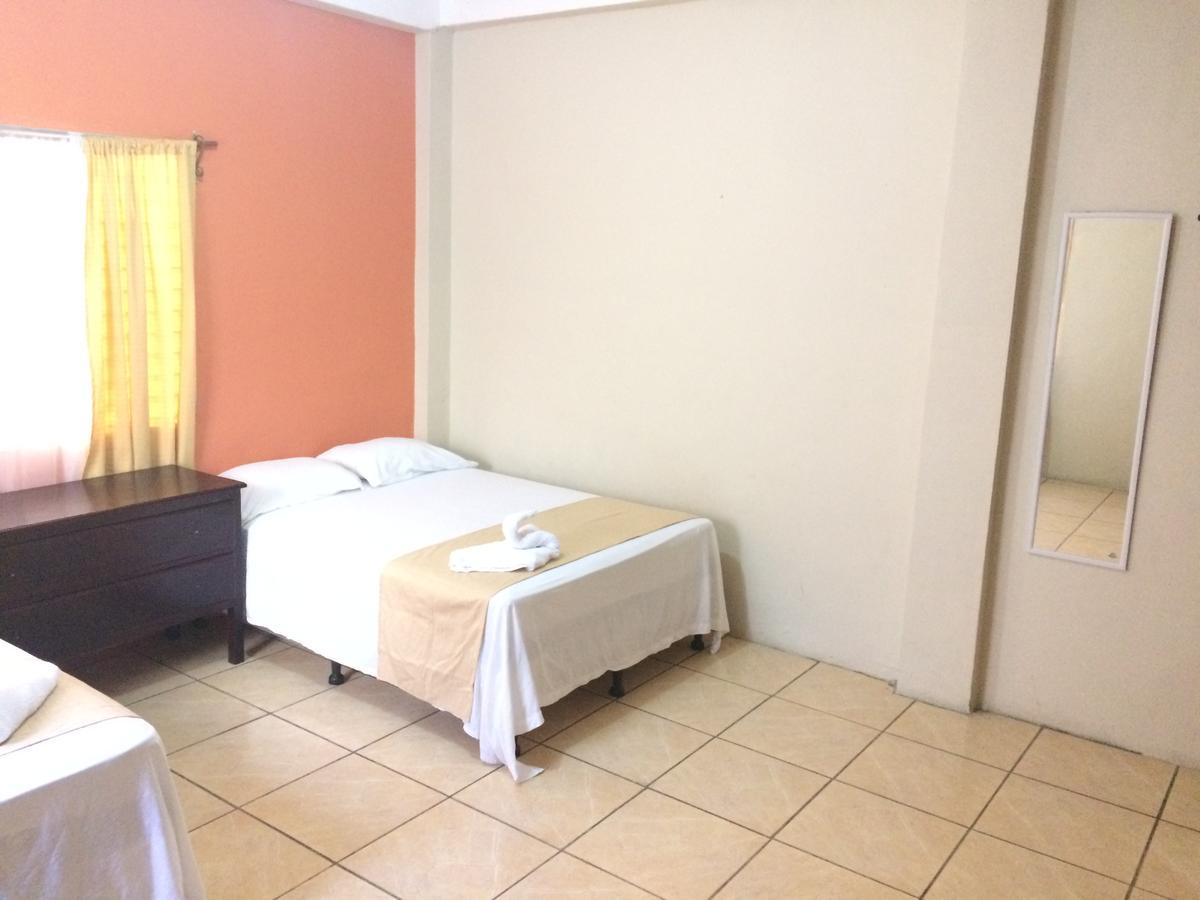 Hotel Casa Marina La Ceiba Exterior photo